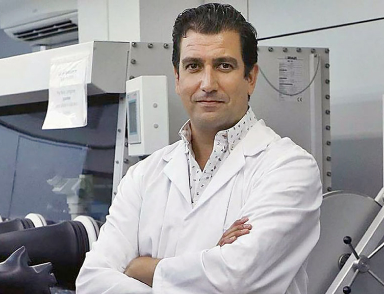 ICMol (@icmol_uv) on Twitter photo 🎉 Exciting news! <a href="/Gonzalo_Abellan/">Gonzalo Abellán Sáez</a> (<a href="/ICMol_UV/">ICMol</a> ), leader of the <a href="/2DChem/">2DChem</a> group and Associate Professor at <a href="/UV_EG/">Universitat València</a> , has received the 2025 Research Excellence Award from <a href="/RSEQUIMICA/">RSEQ</a> 🏆
This prestigious honor celebrates his groundbreaking work in 2D materials and molecular 🎉 Exciting news! <a href="/Gonzalo_Abellan/">Gonzalo Abellán Sáez</a> (<a href="/ICMol_UV/">ICMol</a> ), leader of the <a href="/2DChem/">2DChem</a> group and Associate Professor at <a href="/UV_EG/">Universitat València</a> , has received the 2025 Research Excellence Award from <a href="/RSEQUIMICA/">RSEQ</a> 🏆
This prestigious honor celebrates his groundbreaking work in 2D materials and molecular