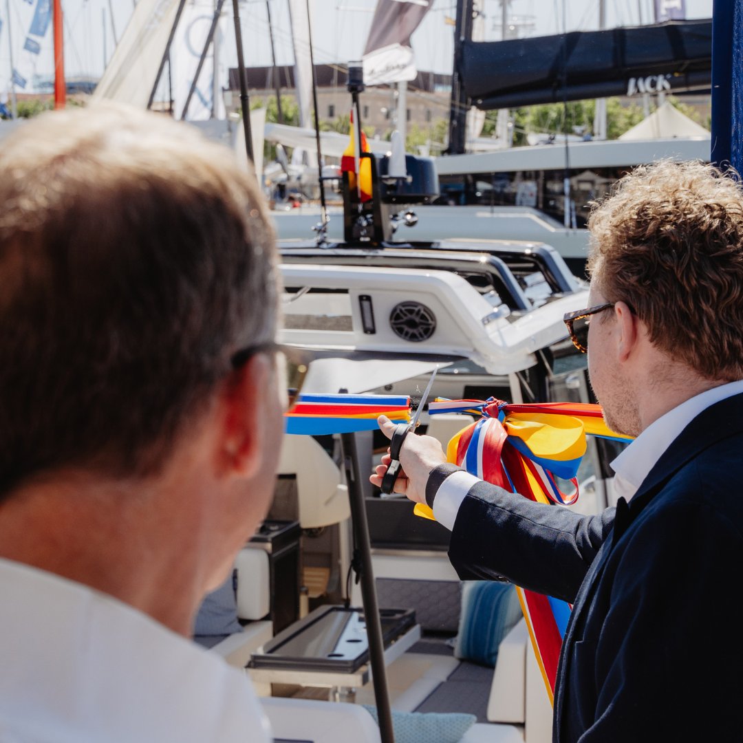 Palma International Boat Show (@palmaboatshow) on Twitter photo 📍 Hoy en #PIBS25: un mar de actividades 🌊 ¡Por aquí os dejamos los actos destacados!⛵ <a href="/adr_balears/">ADR Balears</a> <a href="/conselleriaeoe/">Conselleria d’Empresa, Autònoms i Energia</a> BYBA 📍 Hoy en #PIBS25: un mar de actividades 🌊 ¡Por aquí os dejamos los actos destacados!⛵ <a href="/adr_balears/">ADR Balears</a> <a href="/conselleriaeoe/">Conselleria d’Empresa, Autònoms i Energia</a> BYBA