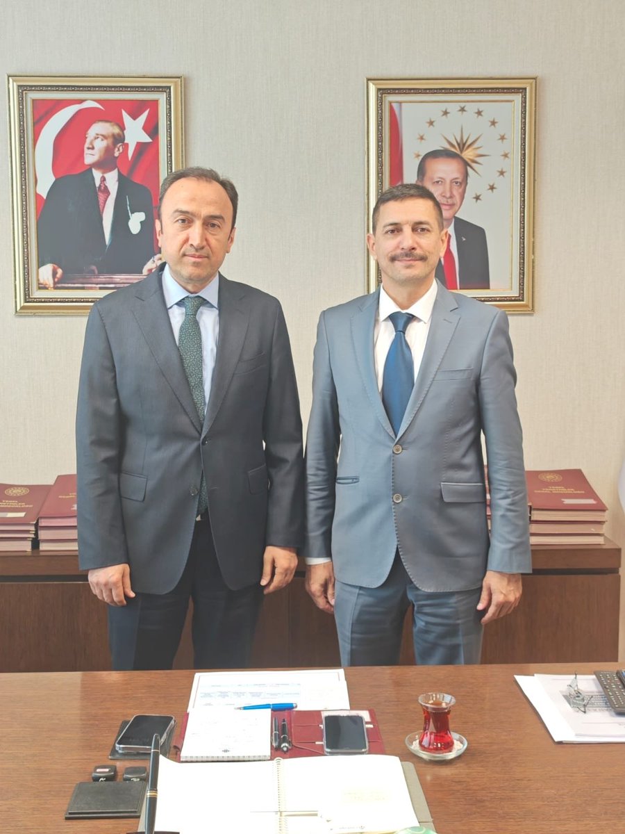 Günhan Sınar (@sinargunhan) on Twitter photo Çevre ve Şehircilik Bakanlığı Yerel Yönetimler Genel Müdürü Sayın Turan Konak'ı ziyaret ettik.
Mülkiyet Yasası talebimiz doğrultusunda desteğinden dolayı kendisine bir kez daha teşekkür ediyorum.
<a href="/csbgovtr/">T.C. Çevre, Şehircilik ve İklim Dğş. Bakanlığı</a> Çevre ve Şehircilik Bakanlığı Yerel Yönetimler Genel Müdürü Sayın Turan Konak'ı ziyaret ettik.
Mülkiyet Yasası talebimiz doğrultusunda desteğinden dolayı kendisine bir kez daha teşekkür ediyorum.
<a href="/csbgovtr/">T.C. Çevre, Şehircilik ve İklim Dğş. Bakanlığı</a>