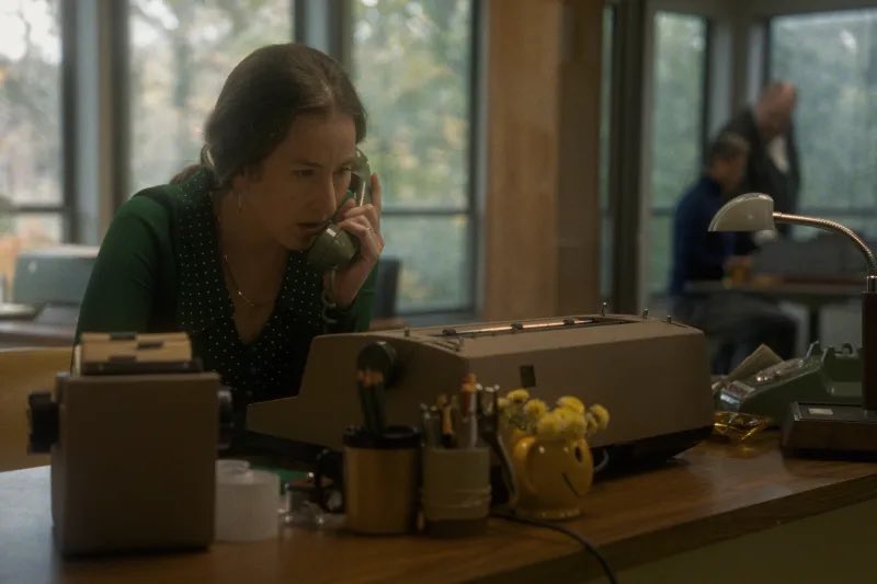 New images of Josh O'Connor and Alana Haim in Kelly Reichardt's 'THE MASTERMIND'.

PrimeTime films | #joshoconnor #alanahaim #themastermind