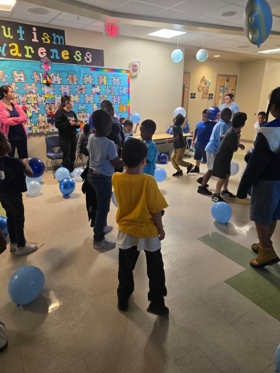 Autism Awareness month at <a href="/BuncheParkEl/">Bunche Park Elem</a> #Lightitupblue