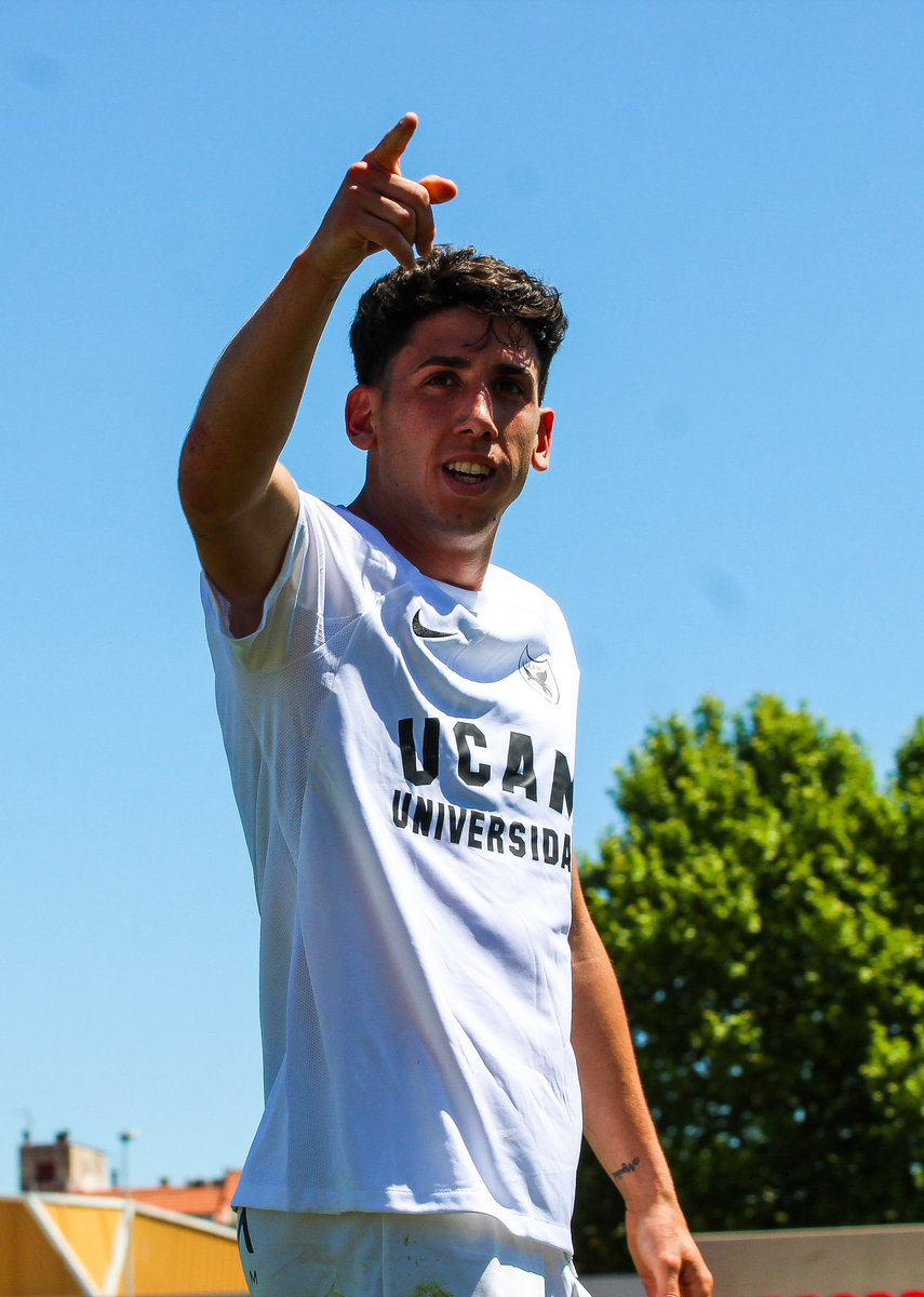 Contento por la victoria, pero con mucha hambre de afrontar lo que viene. 
Queda una final para llegar al playoff de la mejor manera. 
Este equipo está demostrando la ambición y las ganas que tiene de conseguir el objetivo. 
Vamos 💙🙏🏻