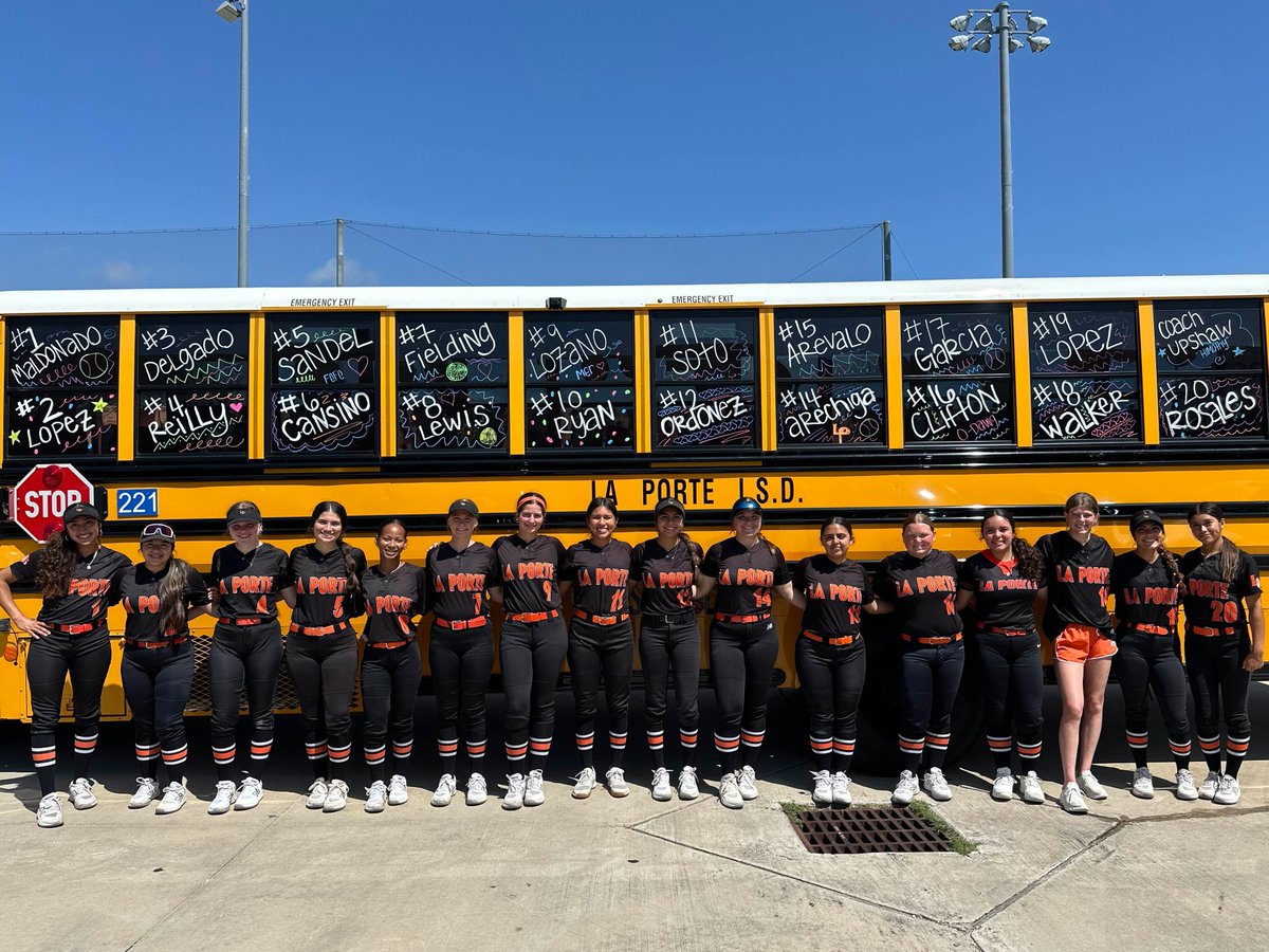 🤎We left it all on the field against Barbers Hill! We fought hard and came up short 2⃣-1⃣.
There is so much to say! but I'll just say this... thank you God for always being by my side🙏❤️
"𝒯𝒽𝑒 𝓈𝑜𝒻𝓉𝒷𝒶𝓁𝓁 𝓈𝑒𝒶𝓈𝑜𝓃 𝓂𝒶𝓎 𝒷𝑒 𝑜𝓋𝑒𝓇, 𝒷𝓊𝓉 𝓉𝒽𝑒 𝓂𝑒𝓂𝑜𝓇𝒾𝑒𝓈