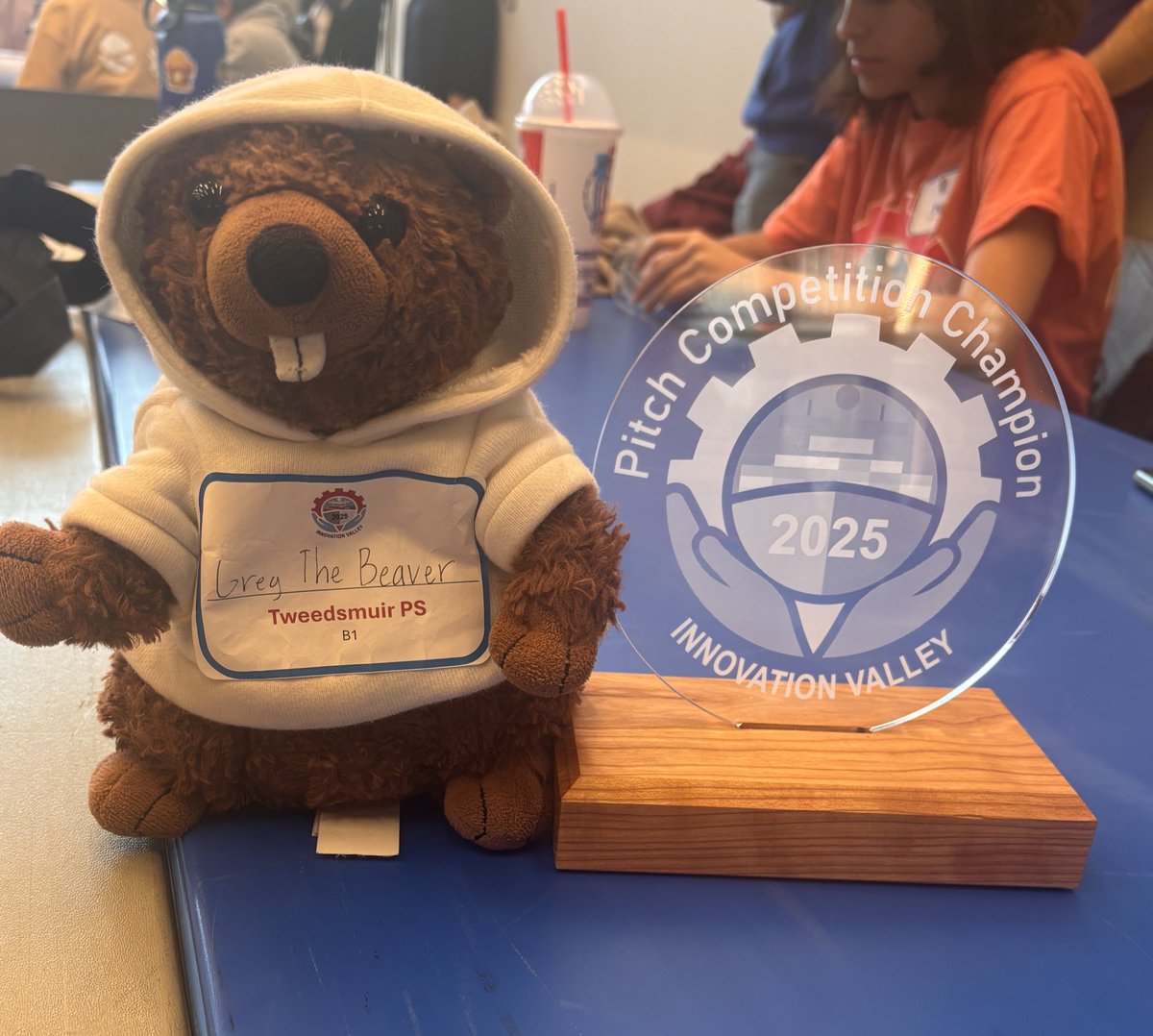 Julie Ruberto (@julieruberto) on Twitter photo So Incredibly proud of Tiger Nation <a href="/TweedsmuirS/">Tweedsmuir Public School</a> at Innovation Valley! We took home the win for best Pitch for sustainability! Congratulations to our students, and their coaches!! <a href="/diana_mcavoy/">Diana McAvoy</a> <a href="/MrKindree/">Mr.Kindree</a> <a href="/dtangred/">Derek Tangredi</a> So Incredibly proud of Tiger Nation <a href="/TweedsmuirS/">Tweedsmuir Public School</a> at Innovation Valley! We took home the win for best Pitch for sustainability! Congratulations to our students, and their coaches!! <a href="/diana_mcavoy/">Diana McAvoy</a> <a href="/MrKindree/">Mr.Kindree</a> <a href="/dtangred/">Derek Tangredi</a>
