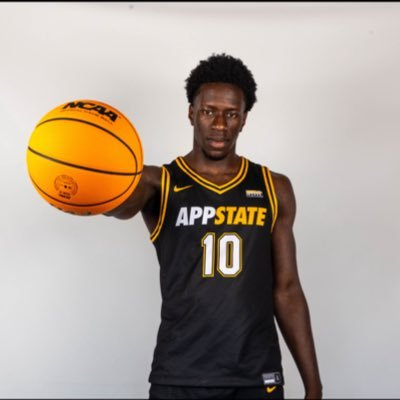 App State 6'7 transfer forward Ben Ezeagu tells me that he's receiving interest from Cal State Bakersfield, George Mason, Duquesne, Niagara, Siena, Canisius, UMBC, FAMU &amp; Drexel.

Previously played at Hill College (Juco) and averaged 13 PPG (63% FG) &amp; 6 RPG.