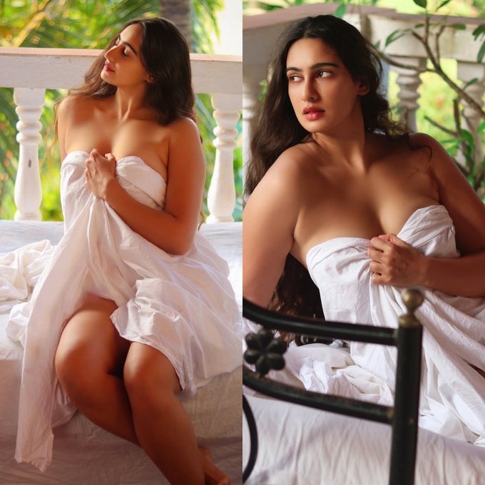 GpzaVwwaYAMwQKE?format=jpg&name=small