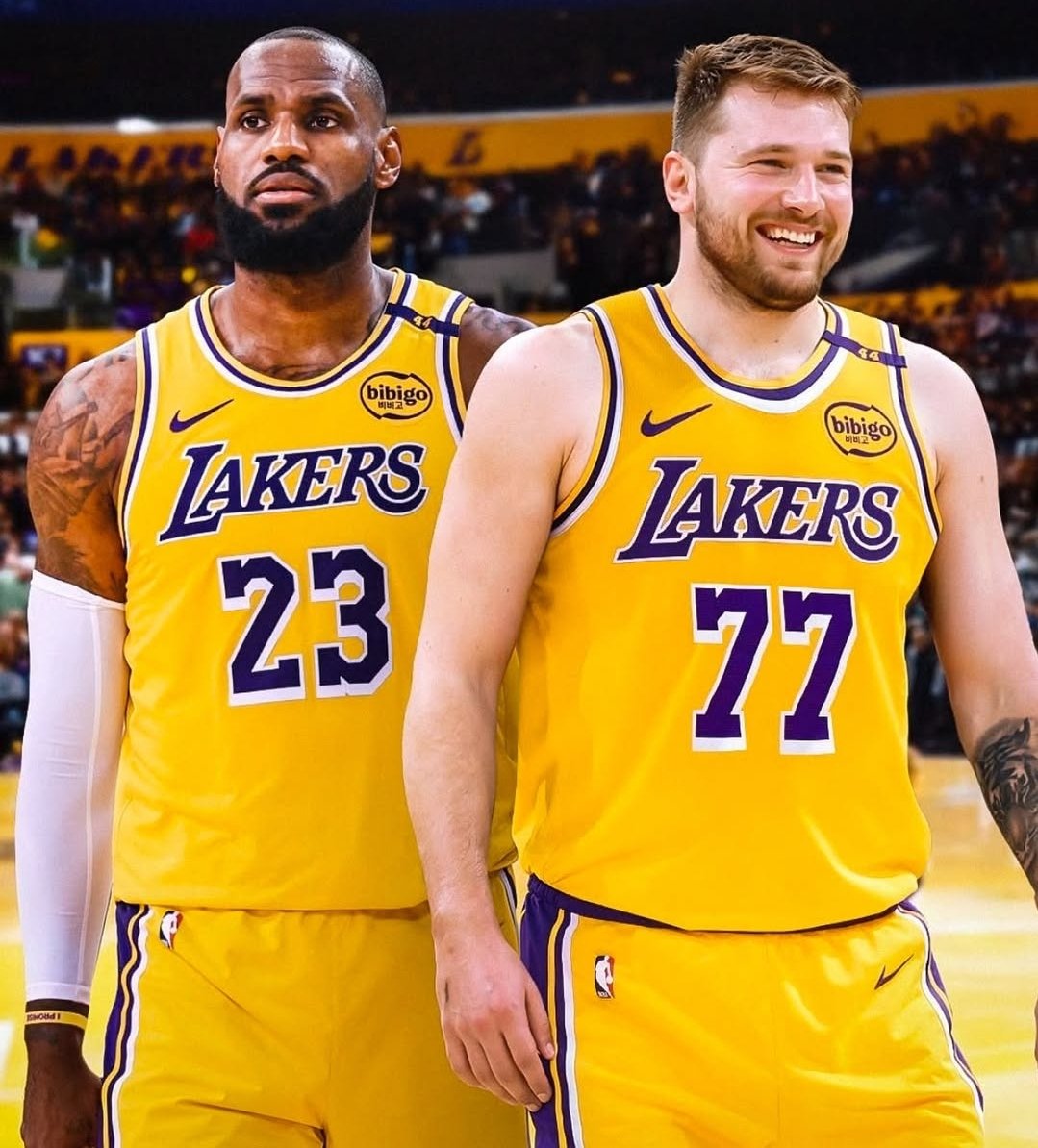 AmapolaCasino's tweet image. 🏀 #NBAPlayoffs Tonight 🔥
Two massive matchups you won’t want to miss:

👊 Warriors vs Rockets
🐺 TWolves vs Lakers 

🌐 Play online anytime: amapolacasino.com
🏆 Where real action meets #puravida!