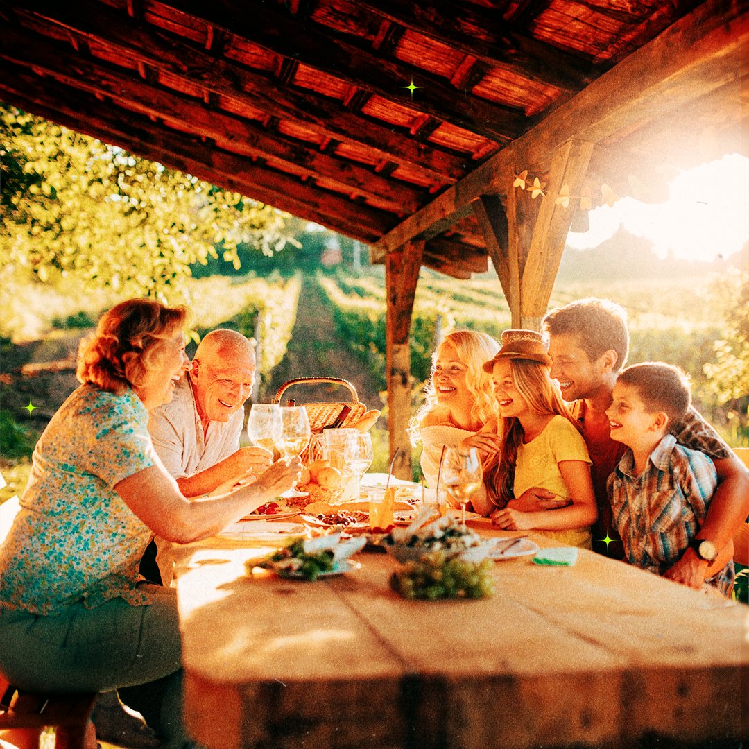 Una vez coleccionabas canicas, hoy buenas experiencias. 🤳🍷
 Sigue dejando que la vida te sorprenda. En Aire Tinto el asombro sigue siendo parte del juego. 
#FelizDíaDelNiño #DíaDelNiño