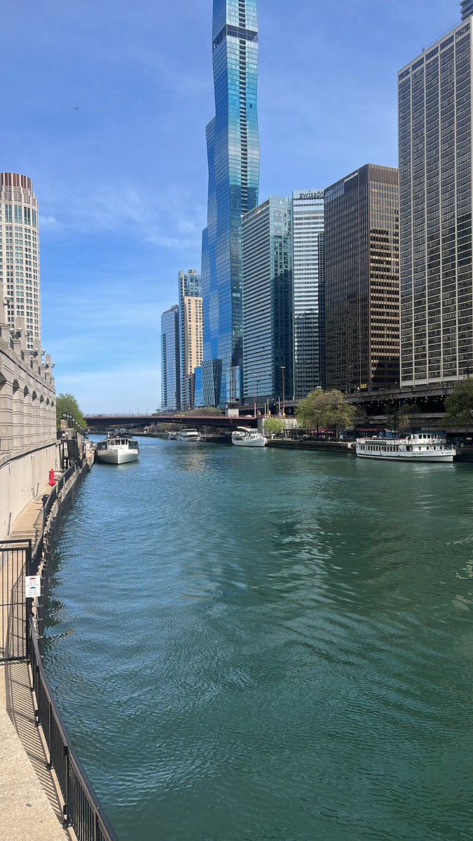 Just wrapped up #AACR25! It was an incredible time with really good science and even better people. 

Thankful for everyone I met, and looking forward to future collaboration!