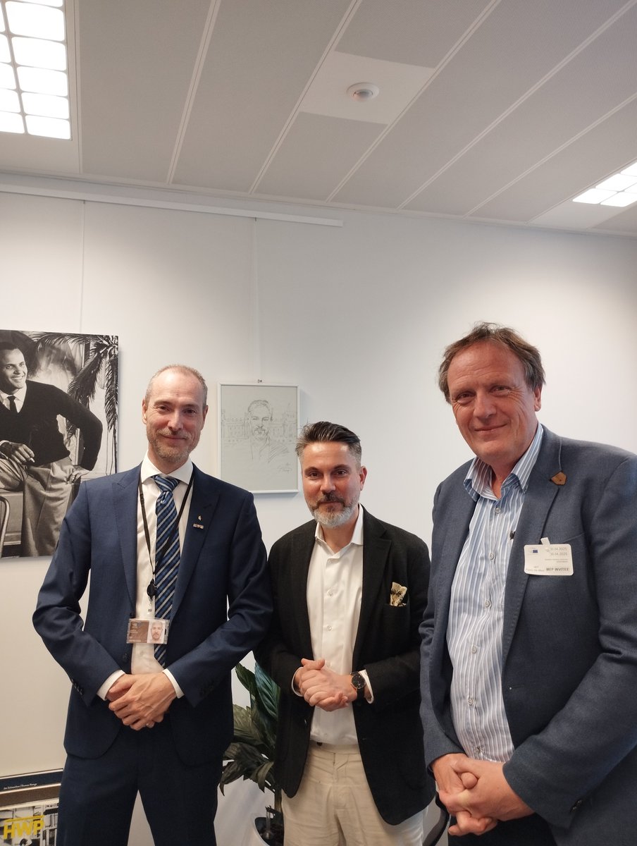 Big thanks to MEP <a href="/FabioDeMasi/">Fabio De Masi 🦩</a>  for today’s meeting and for helping move the topic of Unidentified Anomalous Phenomena forward in the <a href="/Europarl_EN/">European Parliament</a> and the EU. Appreciate your openness and continued engagement on this important topic. #uapx #ufox