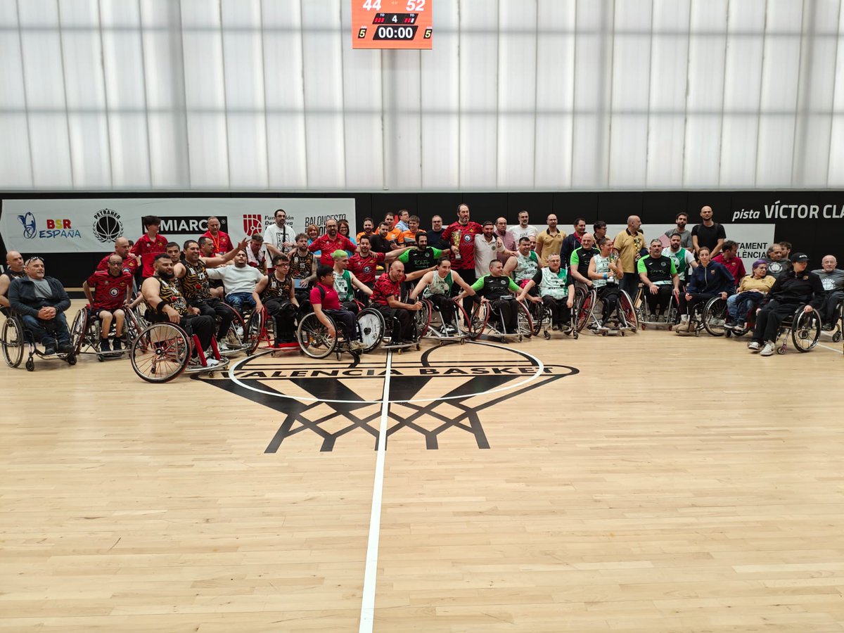 validovalencia's tweet image. El fin de semana pasado, estuve viendo BSR organizado por nuestros amigos de C.B. Petraher Bàsquet Sud València y la verdad, todo un espectáculo!

@FDMValencia
@LAlqueriaVBC
@RocioGilUncio

🏀😉👍