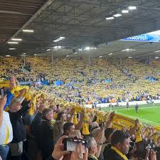 We’re back this Saturday—7:30 a.m. kickoff—for the final game of the season: Leeds United vs Plymouth Argyle. Win it, and we’re champions!

Come on down to Toby’s (411 College St) to cheer on the lads and, hopefully, lift the trophy. Alcohol is served from 9 a.m.

MOT!!!