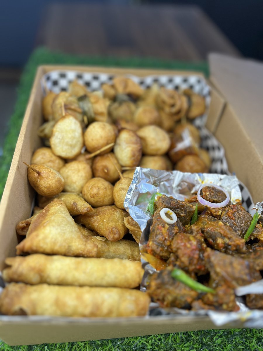 _NaysPastries's tweet photo. Planning a party or corporate event? Our small chops add the perfect touch of flavor and flair. https://t.co/8KWEL1GY92