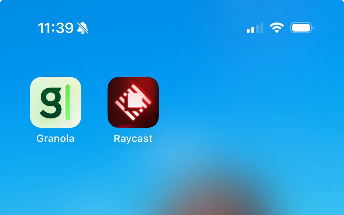 Just downloaded 2 new (long-awaited) apps on my phone today 🥹