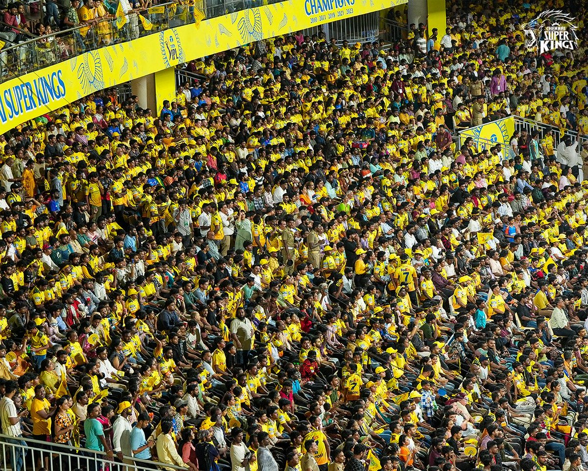 Say whatever, love for Chennai Super Kings never ends. No matter how bad they perform, people will cheer for them to core.