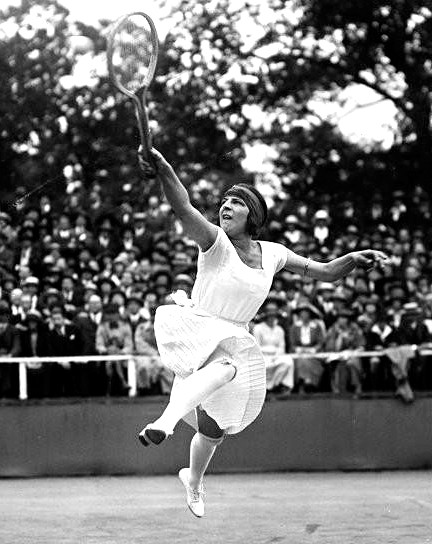 Did you know?
Short flapper frocks only started to appear from 1923, with the dual influence of the Charleston and tennis star Suzanne Lenglen wearing sporty frocks suitable on and off court.
Read Fiona Veitch Smith on researching her 1920s and 30s novels: historiamag.com/fashion-resear…