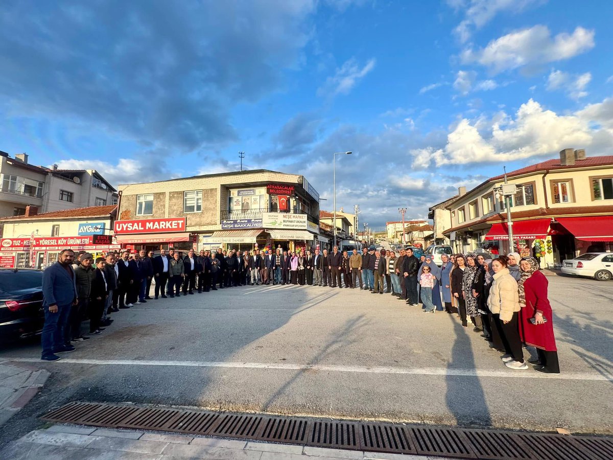 Evliyalar diyarı Atkaracalar 🕌

Atkaracalar için yürütülecek çalışmaları değerlendirdik, ortak hedeflerimizi belirledik. 

İlçe Başkanımız Basri Sarıçamlık, İlçe Belediye Başkanımız Harun Oflaz, İl Genel Meclis Üyemiz Hüseyin Aktaş, Kadın Kolları Başkanımız Songül Aktaş ve