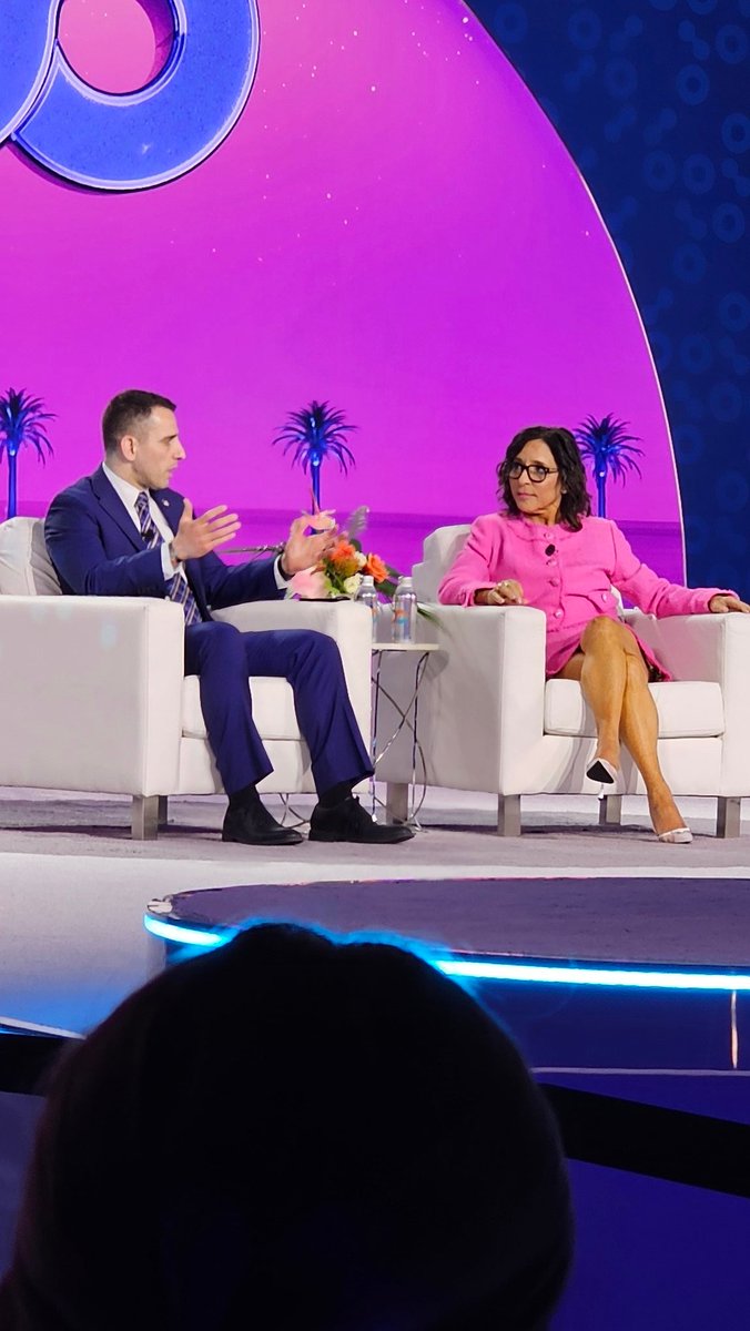 Great Panel bt <a href="/lindayaX/">Linda Yaccarino</a> and <a href="/APompliano/">Anthony Pompliano 🌪</a> 
You guys killed it #POSSIBLE2025