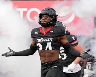 Caleb Gordon c/o ‘26 (@calebgordon_5) on Twitter photo After a great conversation with <a href="/CortBraswell/">Coach Cort Braswell</a> I’m blessed to receive my 20th offer from <a href="/GoBearcatsFB/">Cincinnati Football</a> !! After a great conversation with <a href="/CortBraswell/">Coach Cort Braswell</a> I’m blessed to receive my 20th offer from <a href="/GoBearcatsFB/">Cincinnati Football</a> !!