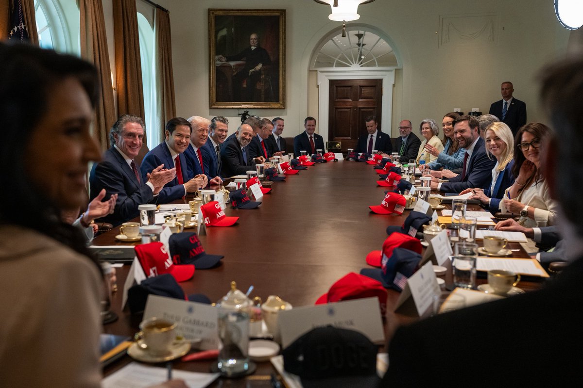 🇺🇸 <a href="/POTUS/">President Donald J. Trump</a> holds the fifth Cabinet meeting at the White House marking the first 100 days of the Golden Age: 

"We've just completed what many consider to be the most successful first 100 days of any Administration in the HISTORY of our country, and we're just getting started..."