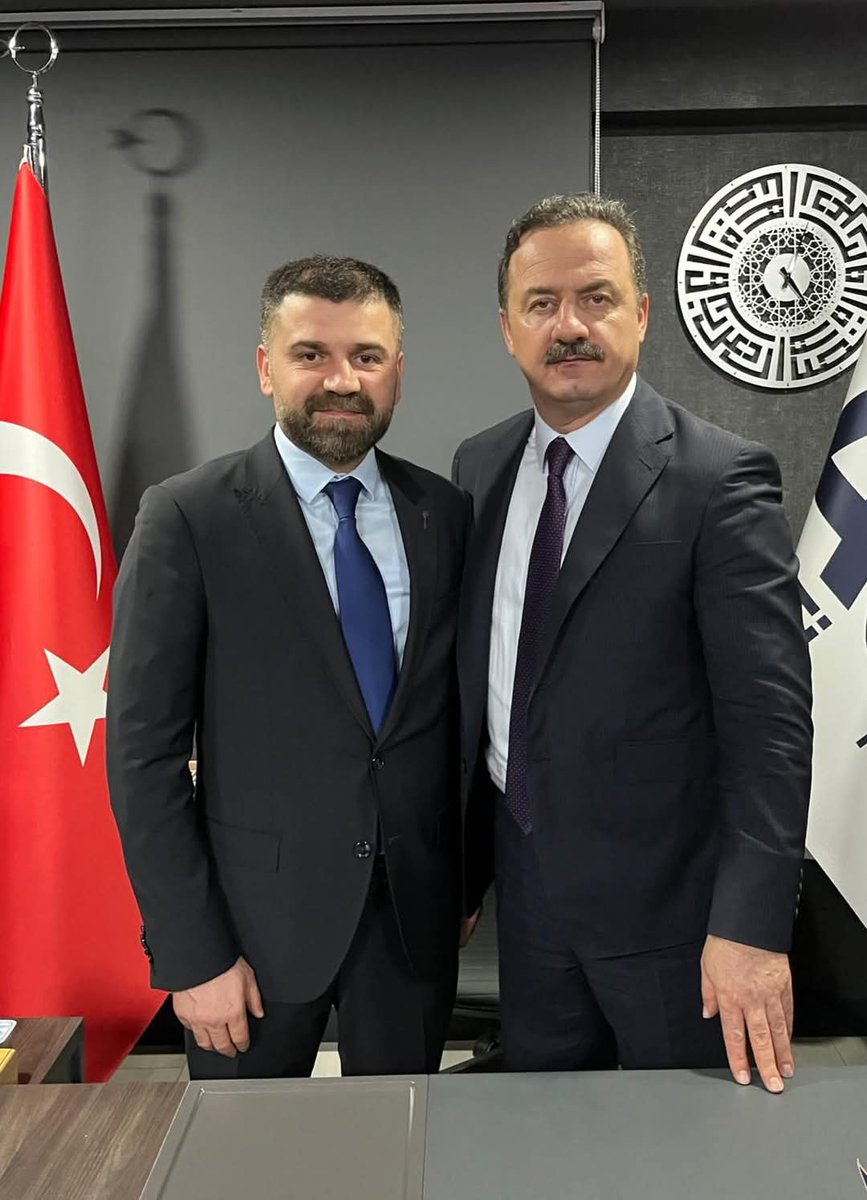 Anahtar Parti İzmit’te  Harekete Geçti! 

Siyaset camiasında geçen yıl yerini alan Anahtar Parti’nin İzmit İlçe Başkanı Ömer Özkan ve ekibi sahaya indi #BizimPartiAnahtar