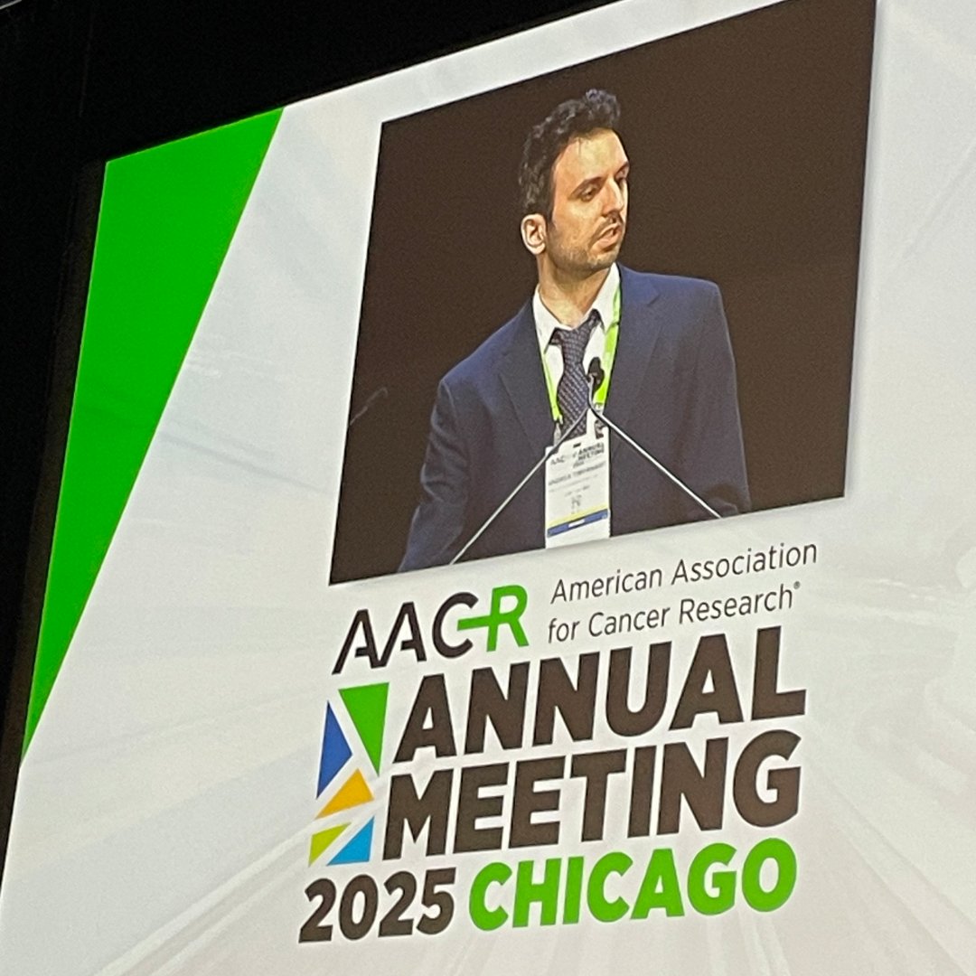 First author Andrea Timpanaro presents at #AACR25. Read his review published simultaneously in Cancer Discovery: Evolving CAR T-Cell Therapy to Overcome the Barriers in Treating Pediatric Central Nervous System Tumors: brnw.ch/21wSkoA