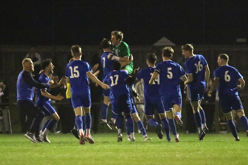 🤞 for scenes like this on Saturday 

<a href="/jarrow_fc/">Jarrow FC</a> 🔵⚪🔵⚪