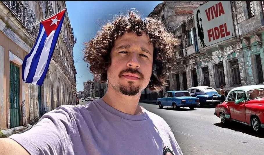 _TereFelipe_'s tweet image. Luisito Comunica mostró una parte de la realidad cubana, que no negamos, porque existe. Pero relató superficialmente, en solo segundos, el contexto que explica esas dificultades que enfrenta nuestro país. Y es que el relato fragmentario de Luisito Comunica sobre Cuba opera bajo…