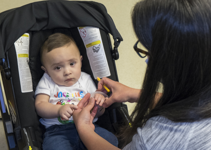 ShrinersPDX's tweet image. Our #OccupationalTherapy team collaborates with our surgeons and prosthetists to come up with individual treatment plans to help them acquire fine motor skills such as writing, dressing and bathing to promote independence. Thank you for all that you do!
#OccupationalTherapyMonth