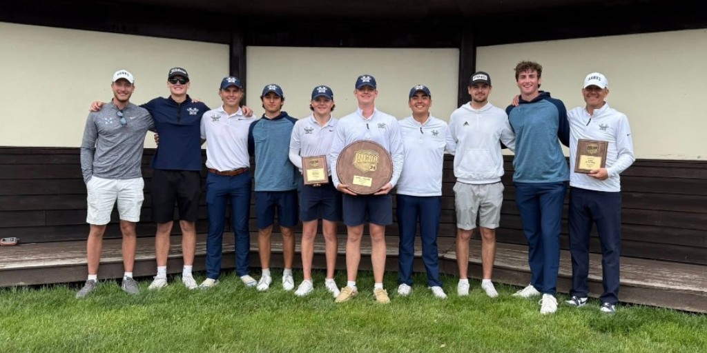 Our men’s Golf team took home the gold, scoring 1st in the NJCAA Region 24 Championship! #HeartlandHawk Tommy Gneiser also secured the title of individual champion. ⛳ Soar high Hawks! #NJCAA #CommunityCollege #Golf