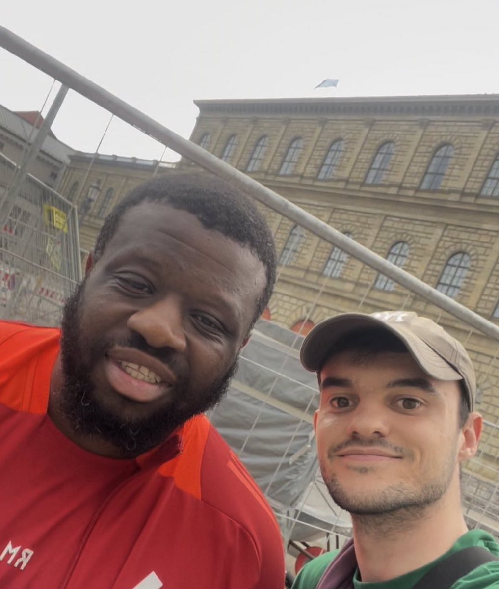 Koundé &amp; Cubarsi beim Thuram-Tor

#BARINT