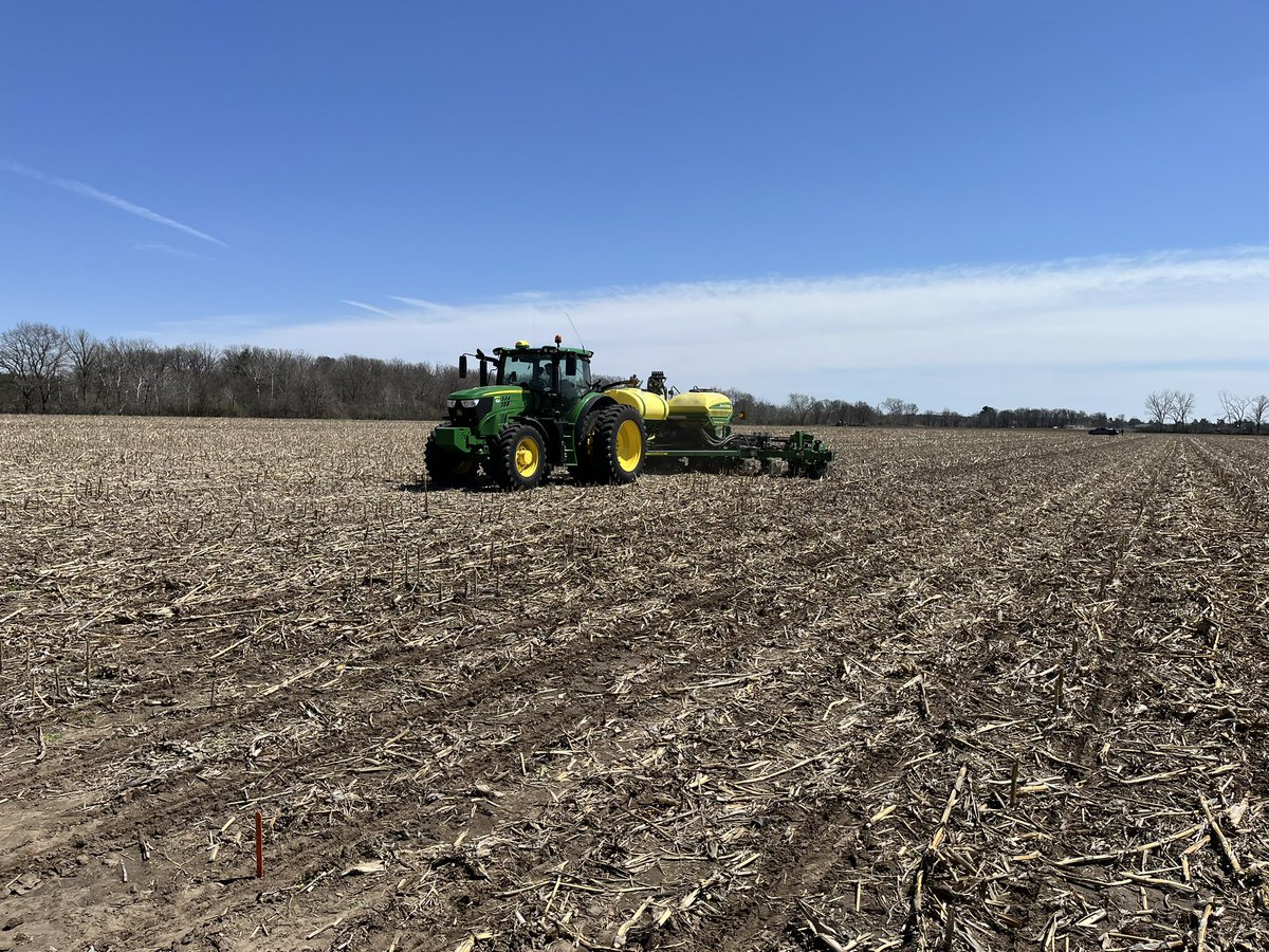 No-till #corn and #soybean plots are planted in Cameron, WI! 😍