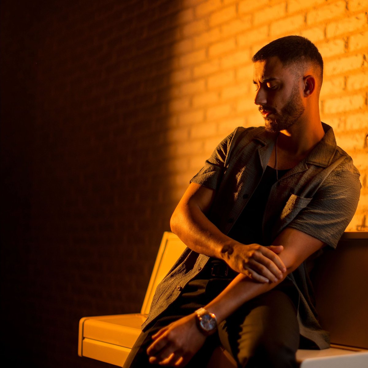 Muy pronto será vuestra... 💔🎶

Haz pre-save en el enlace de mi biografía y sé de los primeros en escucharla!

#TantoParaQué