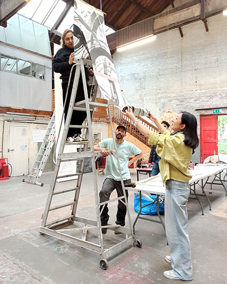 Behind the scenes. 'QUEUE' group exhibition. 1 – 25 May 2025. OVADA Gallery. Oxford. ❤Read more on website qinyueart.com

#qinyueart #qinyue艺术 #contemporaryart #ArtExhibition