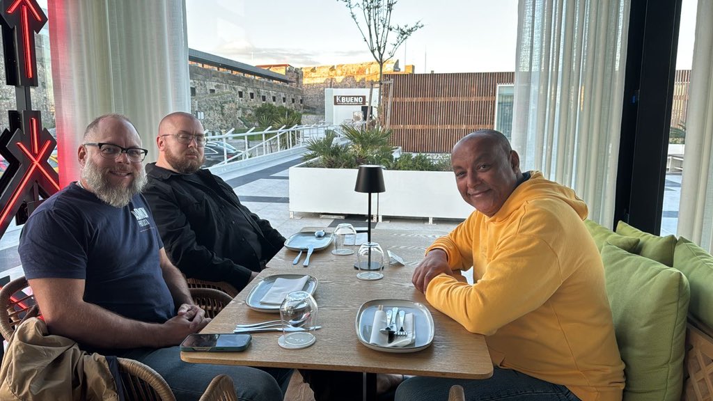 HammerToe's tweet image. In Portugal with @TalalThabet and @bendiken, a day of deep dives chatting about decentralized knowledge graphs and what we are building at @ASIMOV_Protocol