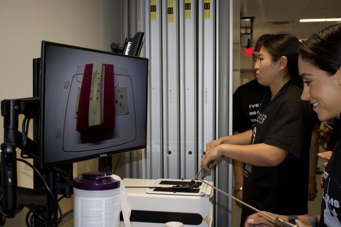 UTSW_Surgery's tweet image. Scalpel meets spirit at the 3rd Annual Surgery Simulation Olympics! Today, our residents competed in challenges like: Running Suture, Robotic VR Three-Arm Relay, Hand-Sewn Bowel Anastomosis, Running Laparoscopic Suture & Robotic Pancreaticojejunal Anastomosis!