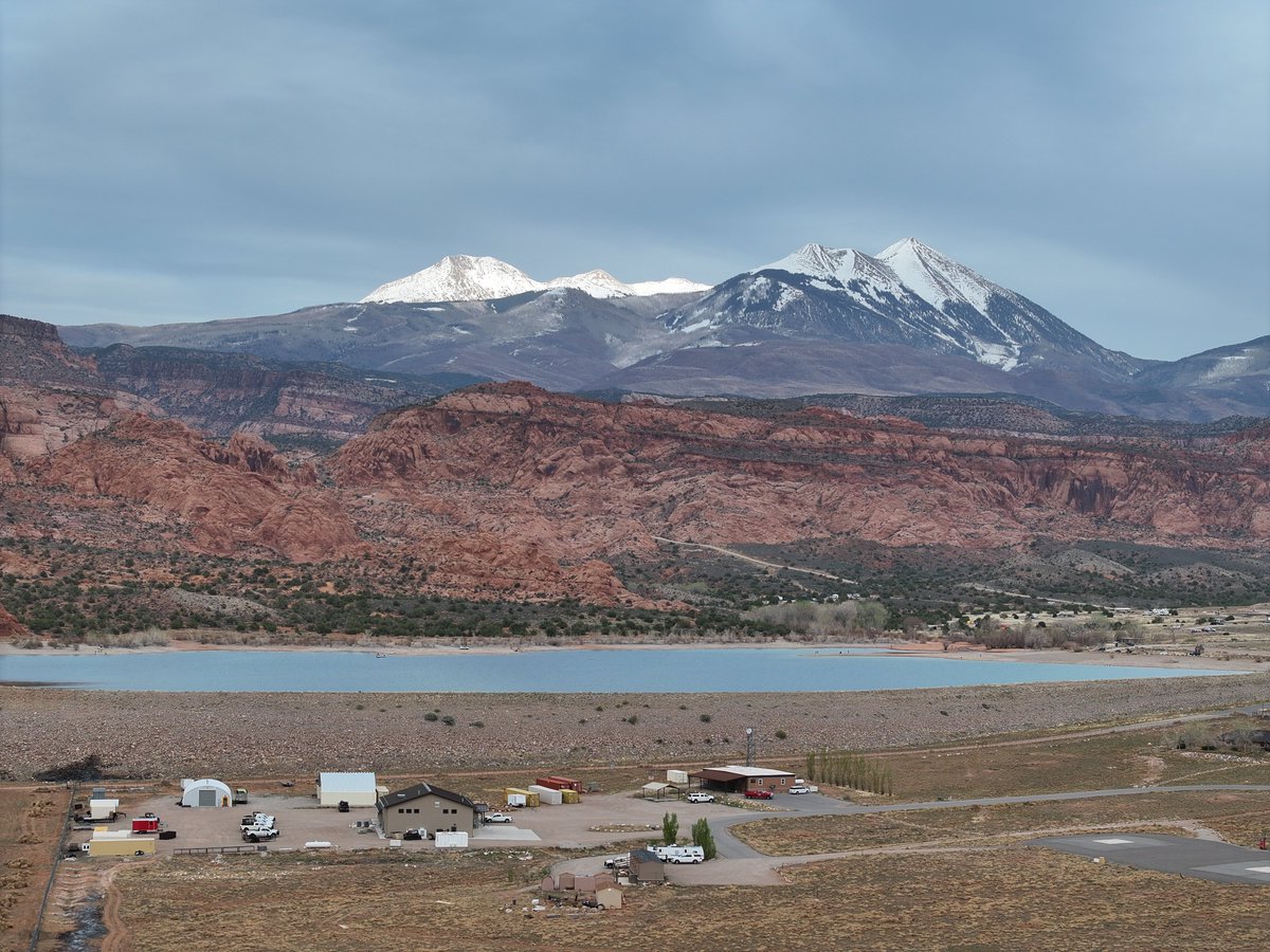 UTPortAuthority's tweet image. San Juan County’s future just got a boost. UIPA has adopted the Ancient Sky Project Area—bringing high-wage jobs, sustainable logistics, and infrastructure upgrades to Blanding, Monticello, and beyond. #AncientSky #UIPA #UtahEconomy