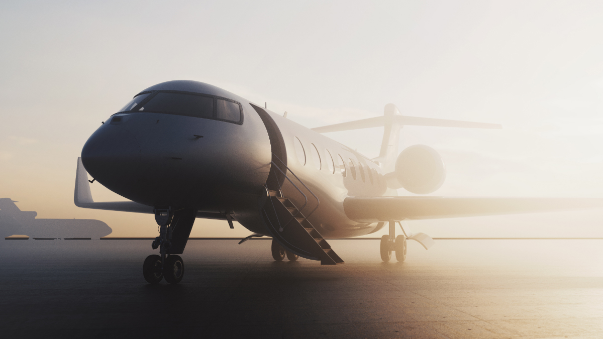 Interesting fact!
Many private jets land at smaller, closer airports — cutting total travel time by up to 60%.