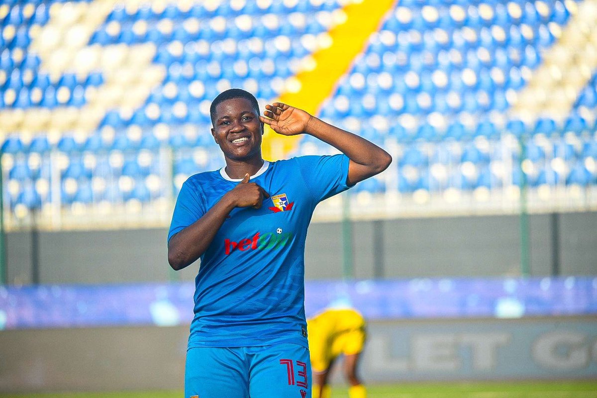 Bolaji Olamide of <a href="/RemoStarsLadies/">Remo Stars Ladies</a> ends the regular season as the top scorer in <a href="/TheNWFL/">NWFL</a> 

#MD1 ⚽️
#MD2 ⚽️
#MD3 ⚽️
#MD4 ⚽️⚽️
#MD5 ⚽️⚽️
#MD6 ⚽️
#MD7  ⚽️
#MD12⚽️ 
#MD13⚽️⚽️
#MD14⚽️⚽️

14 goals in 14 games 🔥 🔥 

What a season for <a href="/olamideexcel13/">BOLAJI OLAMIDE</a> 

#NWFL25
