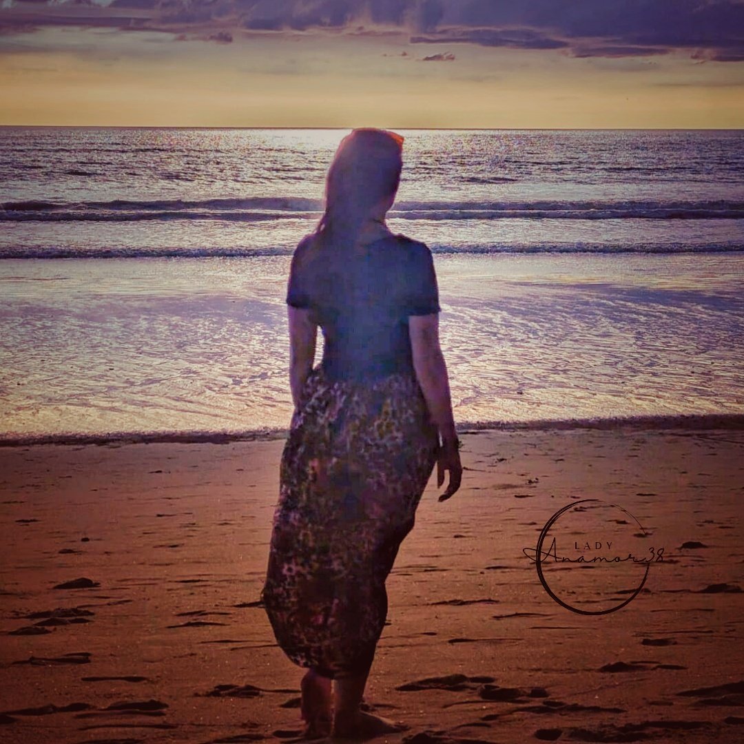 Diese Ruhe... war einfach unbezahlbar.🥰

Barfuss im Sand, jede einzelne Zehe hat die Gelassenheit dieses perfekten Urlaubs aufgesogen. 😍👣 Die Auszeit war Balsam für die Seele, und ich habe jeden Moment genossen, um neue Energie zu tanken.💞

Der Alltag ruft und ich muss mich