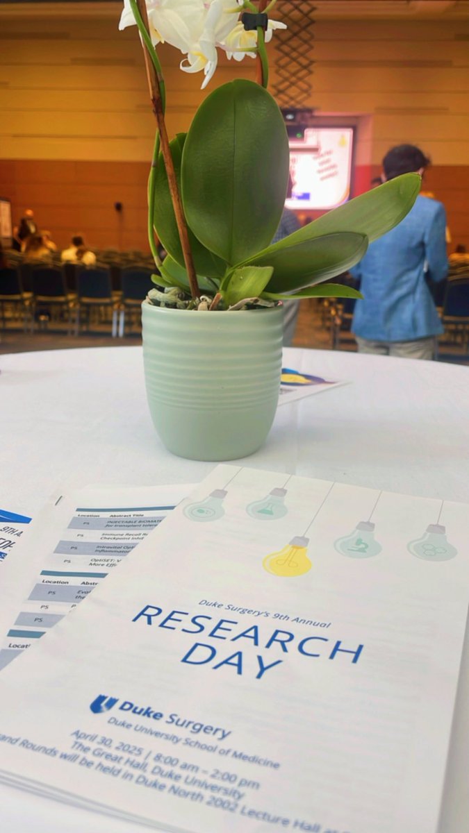 Another day, another opportunity. 

&amp; This time at <a href="/DukeSurgery/">Duke Surgery</a> Research Day ft.✨ <a href="/Lindsay_CV/">Christina Lindsay</a> ✨ who never fails to show off our lab’s amazing work! 👏 
#surgery #research_day