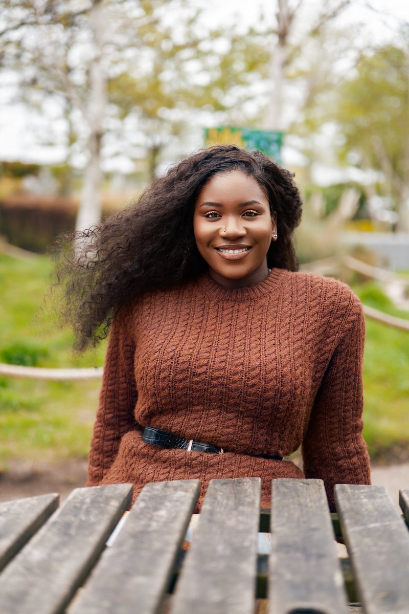 yorubachic's tweet photo. Adúmáradán 
(noun) /ah.'du:'ma.ra.'dan/

Definition:
A person with dark and glowing skin.

Origin: Yoruba https://t.co/Dq4v3haZPD