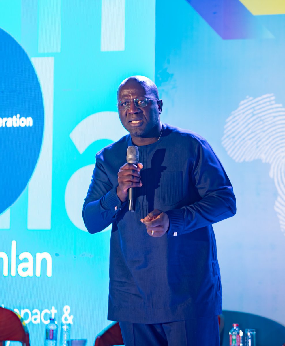 Lola dedicated her life to championing leadership. Now, we invite you to help carry her legacy forward. Your support helps elevate voices like that of our Senior Fellow Carl Manlan, who rediscovered the power of his voice as a New Voices Fellow. 
as.pn/award