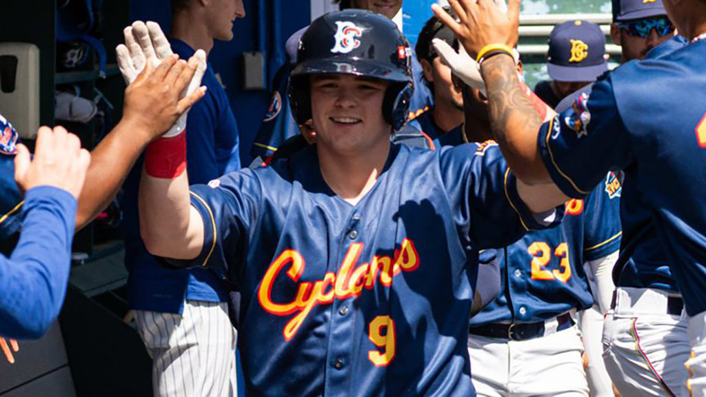 TRIFECTA 🚨

#Mets No. 20 prospect Jacob Reimer continues his torrid start with an historic three-homer effort for High-A Brooklyn: atmlb.com/3YosLuo
