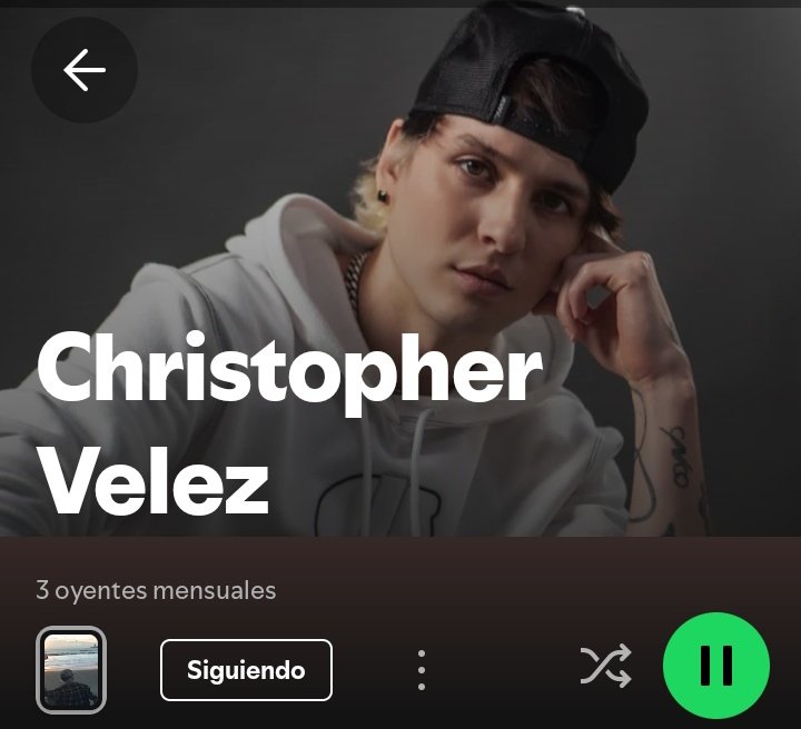 Uno saca canciones tristes y está en una relación y el otro saca una canción de amor cuando está solo solin solito jajajajaja

#QUIEREME