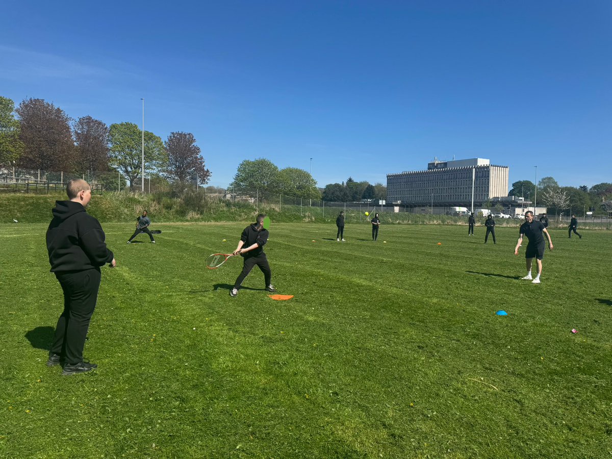 MissLittlejohn3's tweet image. Some action shots from our Crew vs Crew rounders this afternoon☀️ this weather makes being a PE teacher that extra bit better!!