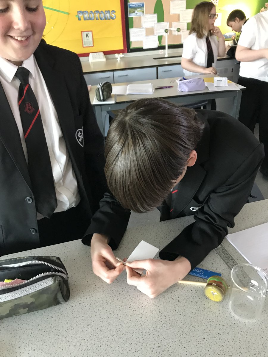sacredheartrcuk's tweet image. **🔬🎨 Science in action!**
7C explored chromatography today, using it to separate a mixture of dyes. Amazing to see curiosity, colour, and chemistry come together! #ScienceIsFun #Chromatography #KS3Science #futurescientists