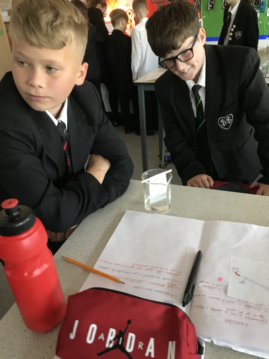 sacredheartrcuk's tweet image. **🔬🎨 Science in action!**
7C explored chromatography today, using it to separate a mixture of dyes. Amazing to see curiosity, colour, and chemistry come together! #ScienceIsFun #Chromatography #KS3Science #futurescientists