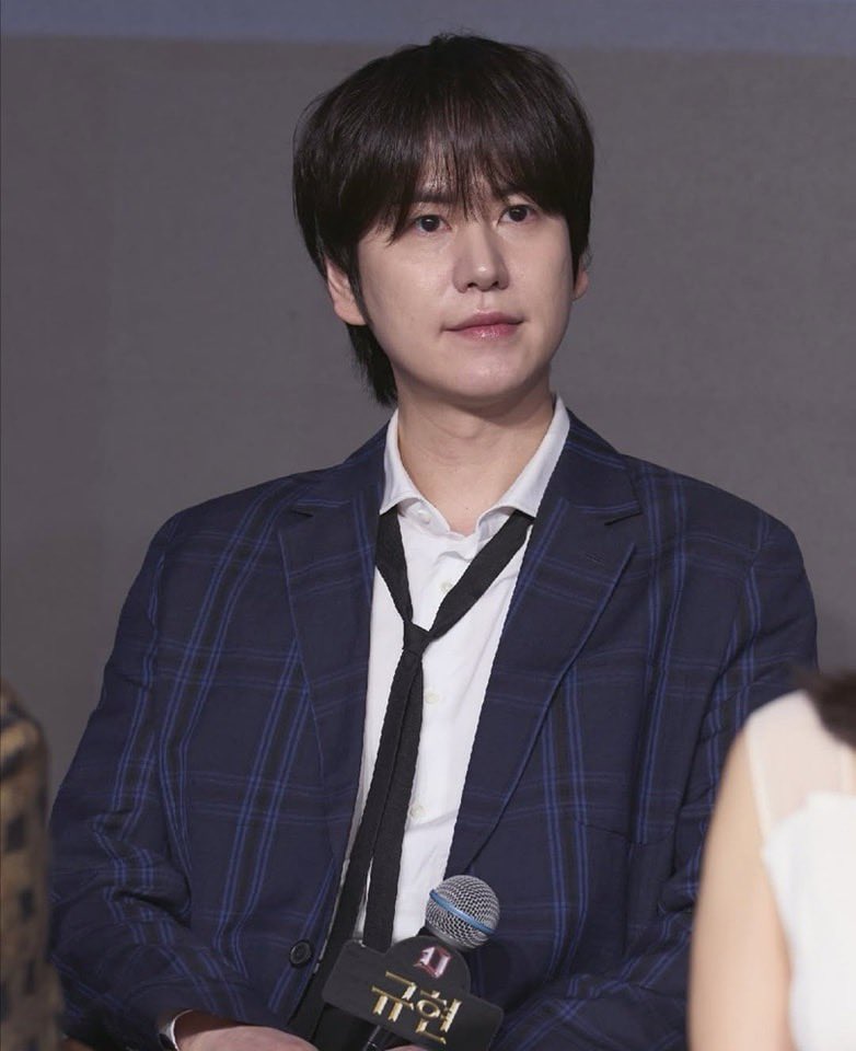 Spyelfs's tweet image. Algunas fotitos de Kyuhyun durante la conferencia de prensa del programa Devil's Plan: Deathroom 👀 se estrena el próximo 6 de mayo por Netflix 💙
.
.
.
Cr. Logo
#Kyuhyun #DevilsPlan #Kyupiter #Netflix #ELF #SuperJunior