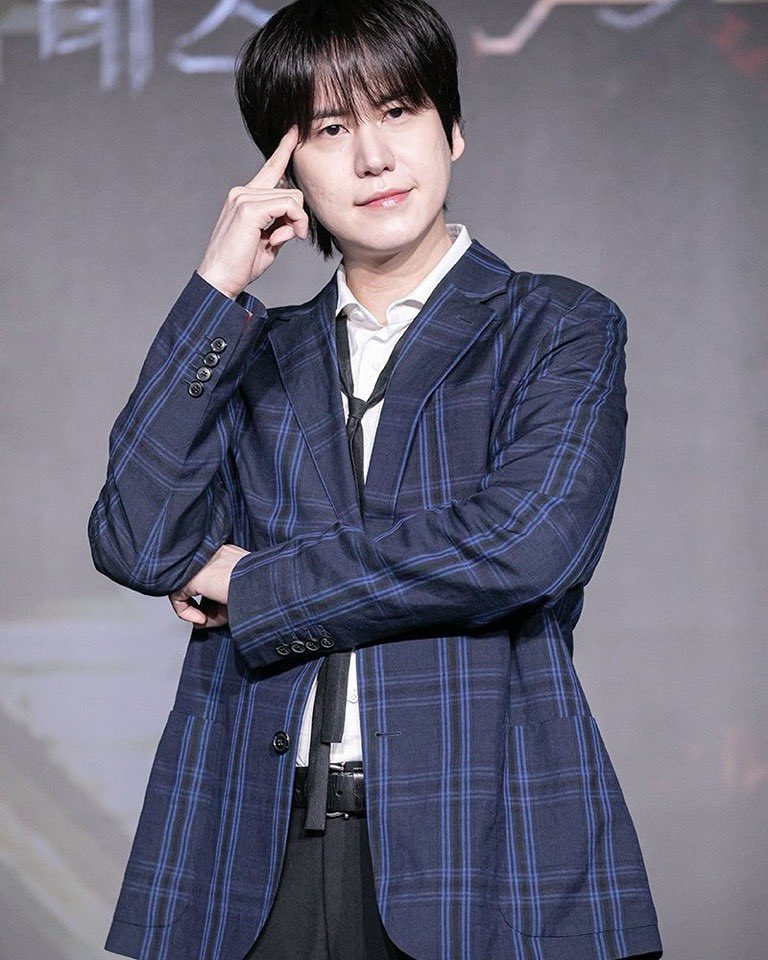 Spyelfs's tweet image. Algunas fotitos de Kyuhyun durante la conferencia de prensa del programa Devil's Plan: Deathroom 👀 se estrena el próximo 6 de mayo por Netflix 💙
.
.
.
Cr. Logo
#Kyuhyun #DevilsPlan #Kyupiter #Netflix #ELF #SuperJunior